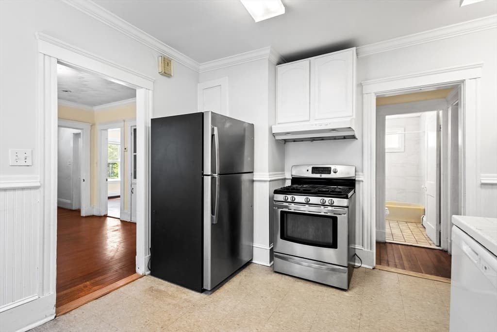 75 Orchard, Medford MA 02155 photo 7