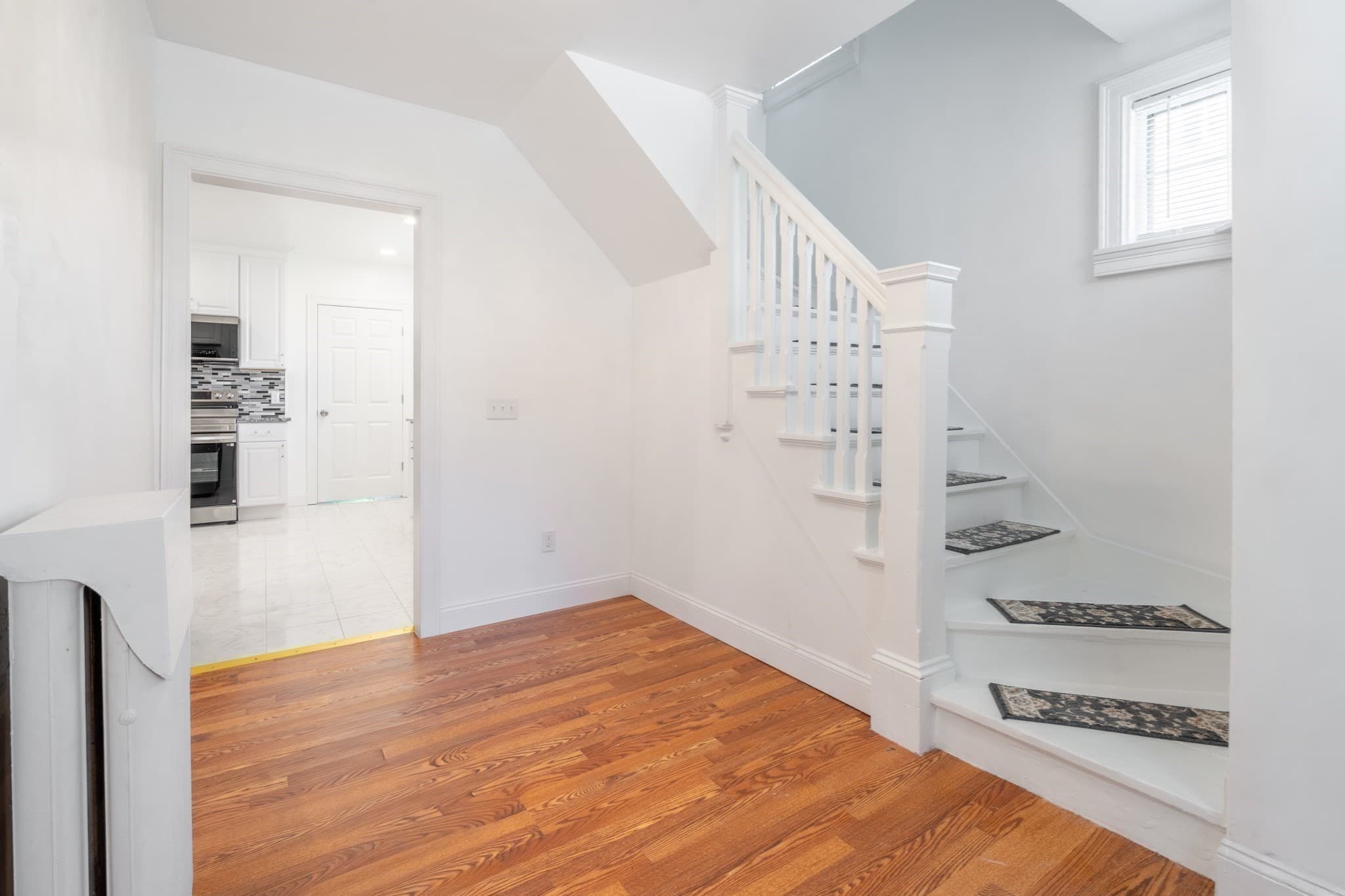 Single Family Residence at 10 Walnut St, Ware MA 01082, Ware, photo 6 of 28