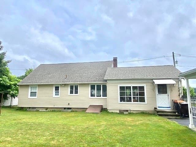 Single Family Residence at 375 River Rd, Agawam MA 01001, photo 9 of 33
