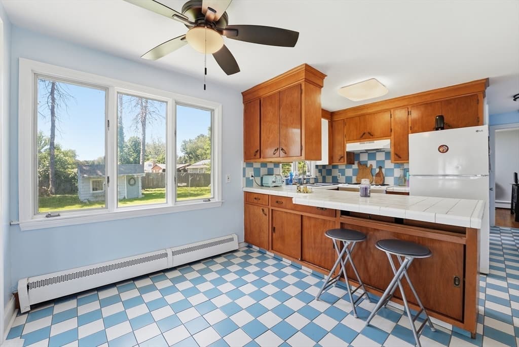 Single Family Residence at 375 River Rd, Agawam MA 01001, photo 15 of 33