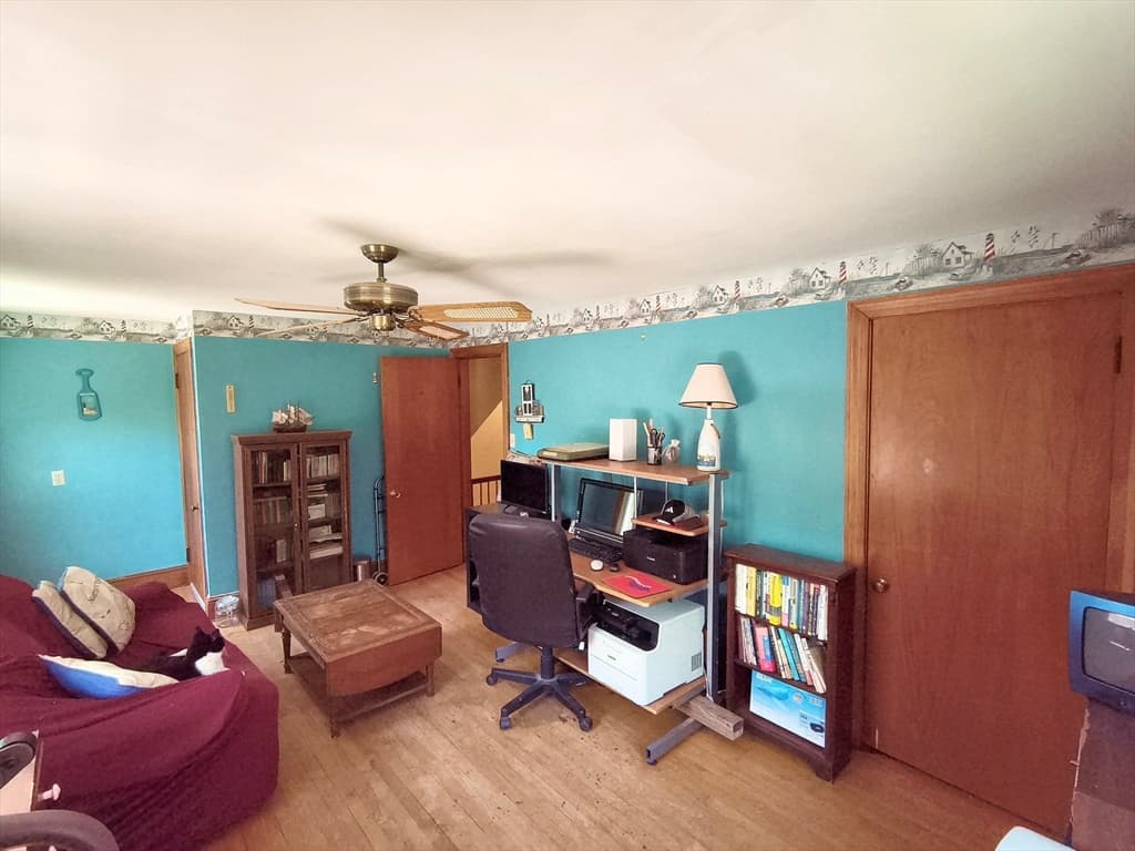 Single Family Residence at 4 Pleasant St, Plainville MA 02762, Plainville, photo 14 of 17