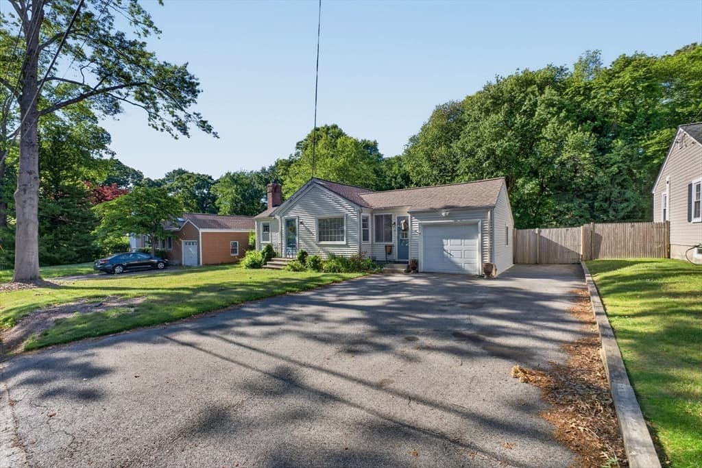 Single Family Residence at 9 Milton Rd, Barrington RI 02806, Barrington, photo 3 of 42