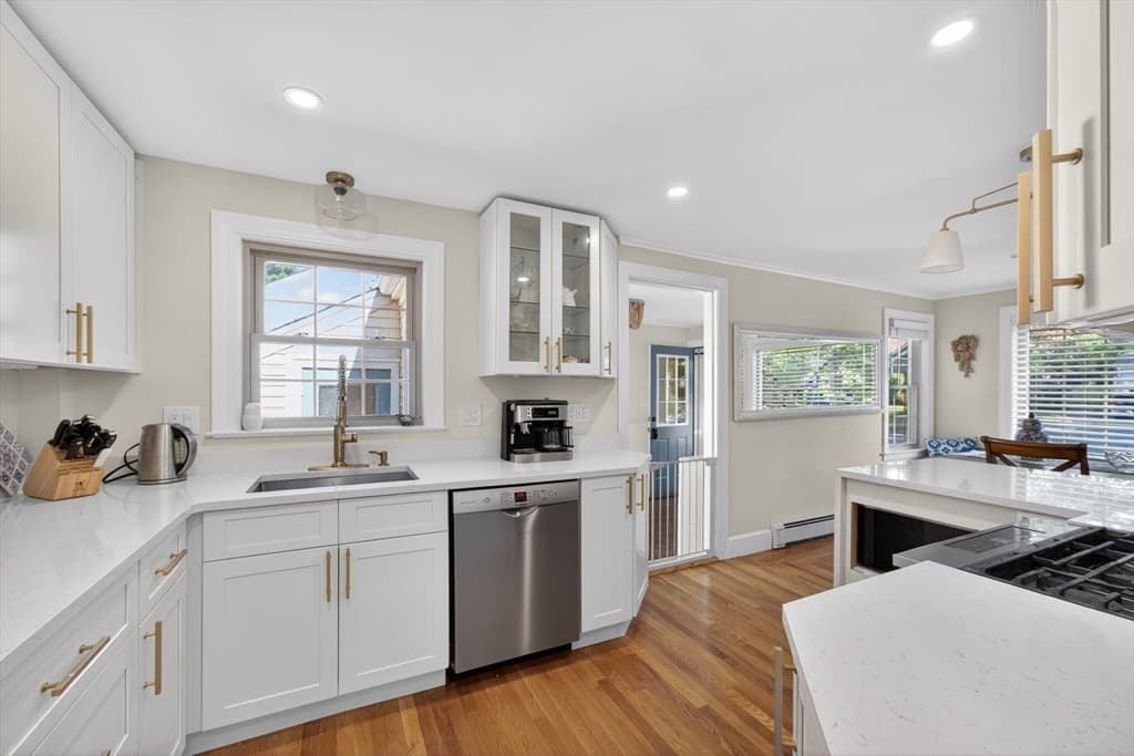 Single Family Residence at 9 Milton Rd, Barrington RI 02806, Barrington, photo 9 of 42