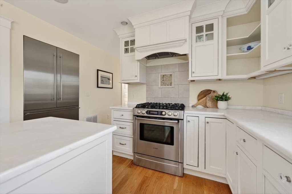 Single Family Residence at 33 Oceanside Drive, Scituate MA 02066, Scituate, photo 10 of 42