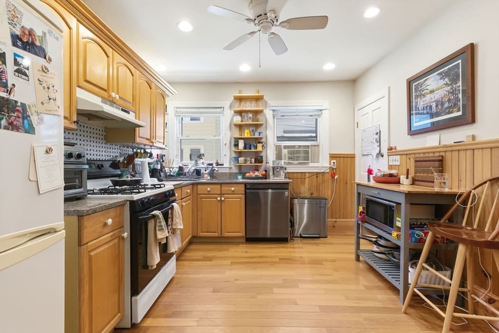 Multi Family at 70 Wren St, Boston MA 02132, Boston, photo 2 of 21
