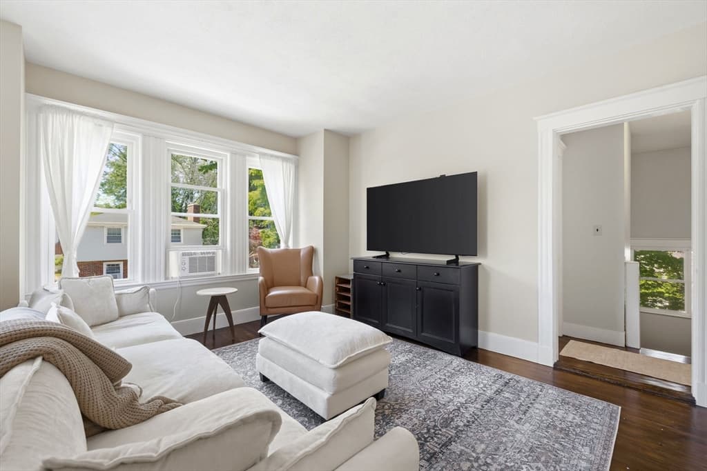 4 Family at 66,66-R,70 Wren St, Boston MA 02132, Boston, photo 3 of 36