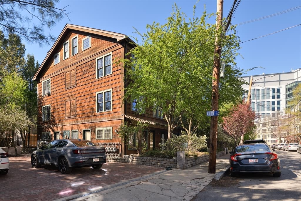 411 Norfolk Street # A, Somerville MA 02143 photo 17