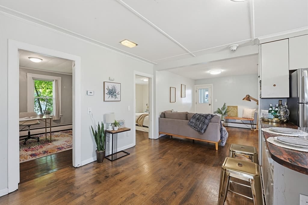 Condominium at 184 Ocean Ave W # 1, Salem MA 01970, photo 9 of 32