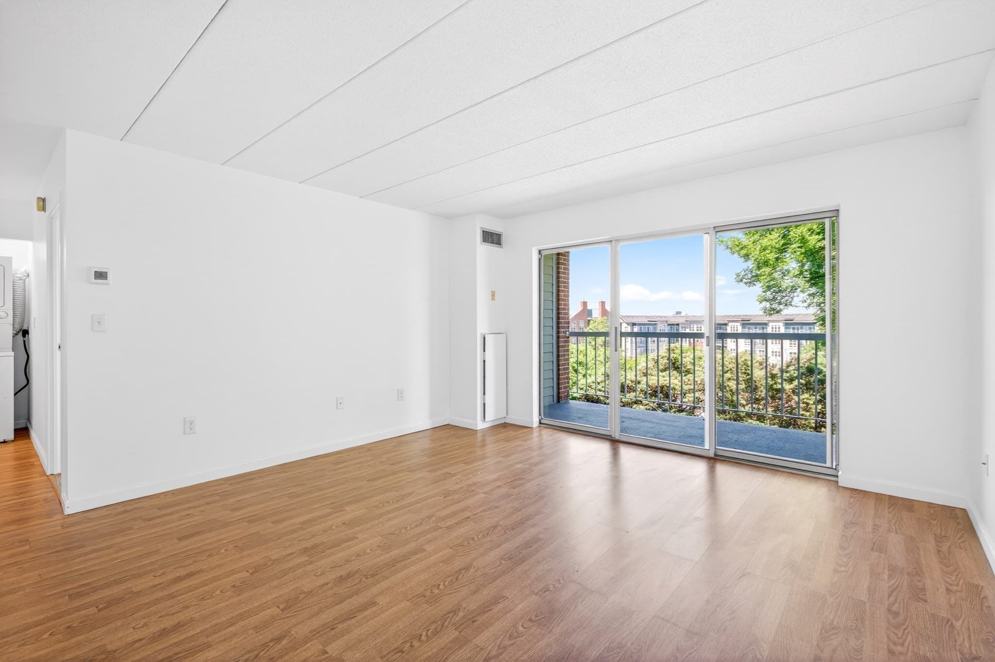 Condominium at 200 Captains Row # 202, Chelsea MA 02150, Chelsea, photo 2 of 29
