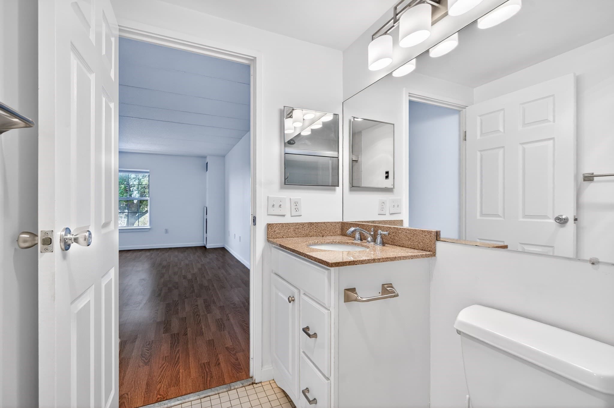 Condominium at 200 Captains Row # 202, Chelsea MA 02150, Chelsea, photo 10 of 29