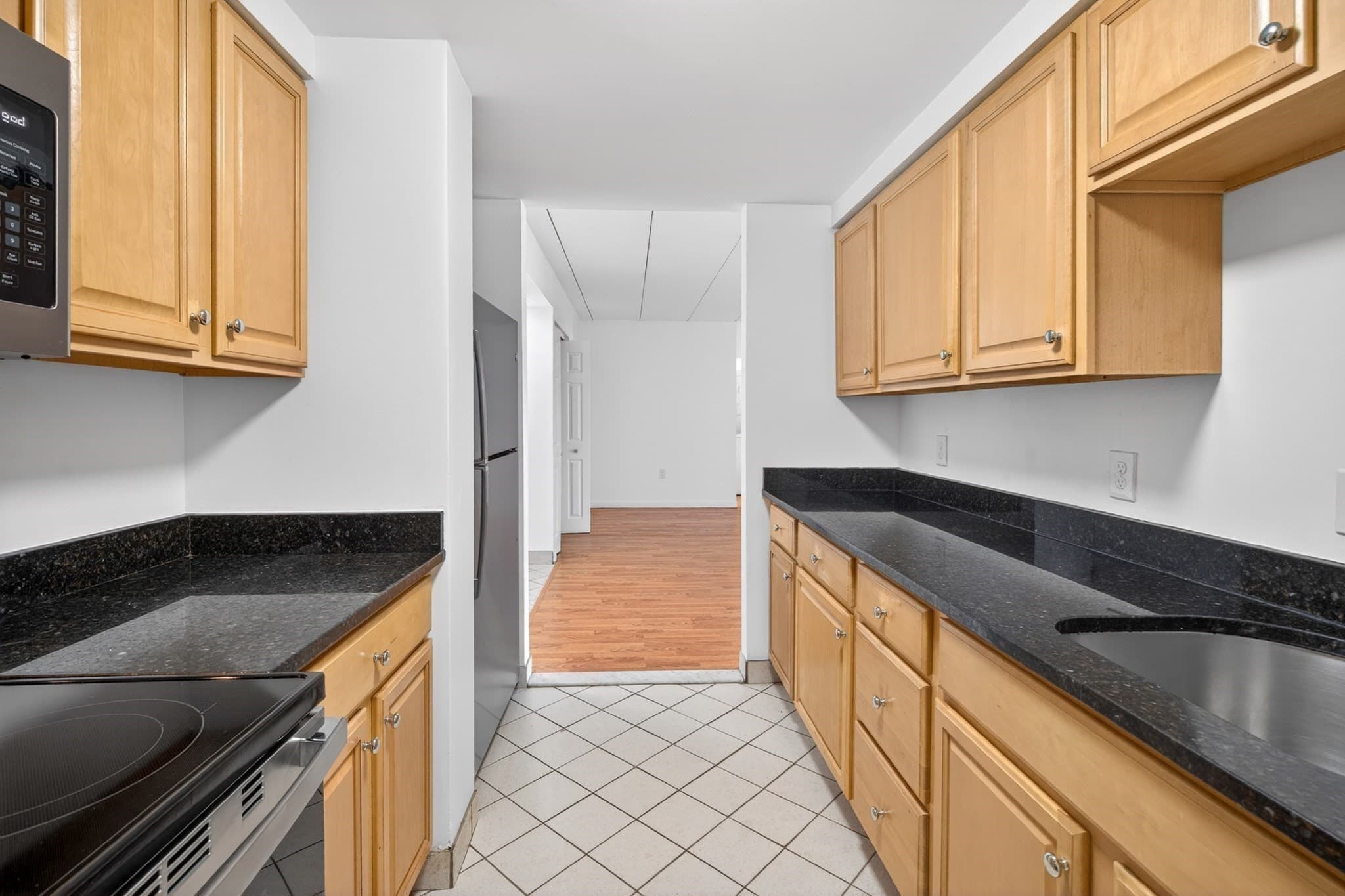 Condominium at 200 Captains Row # 202, Chelsea MA 02150, Chelsea, photo 15 of 29
