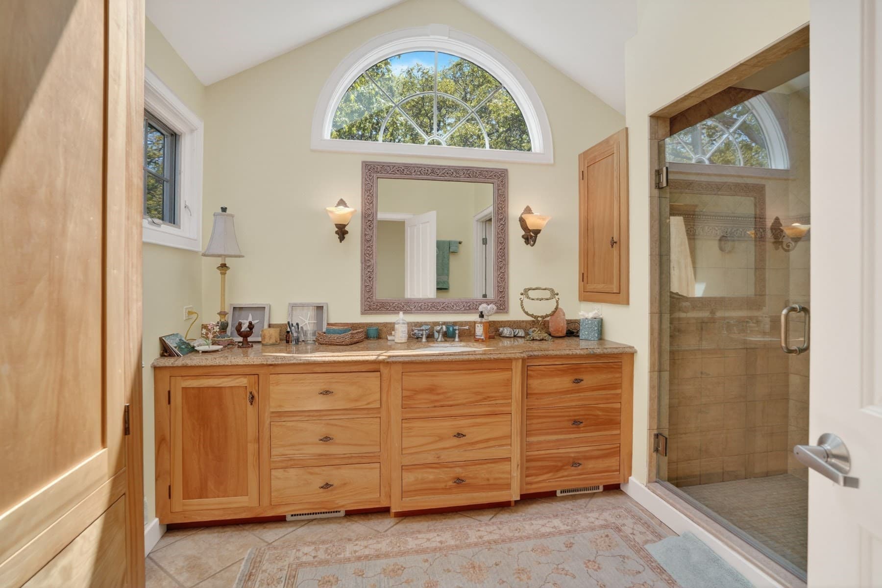 Single Family Residence at 49 Gosnolds Way, Chilmark MA 02535, photo 12 of 32