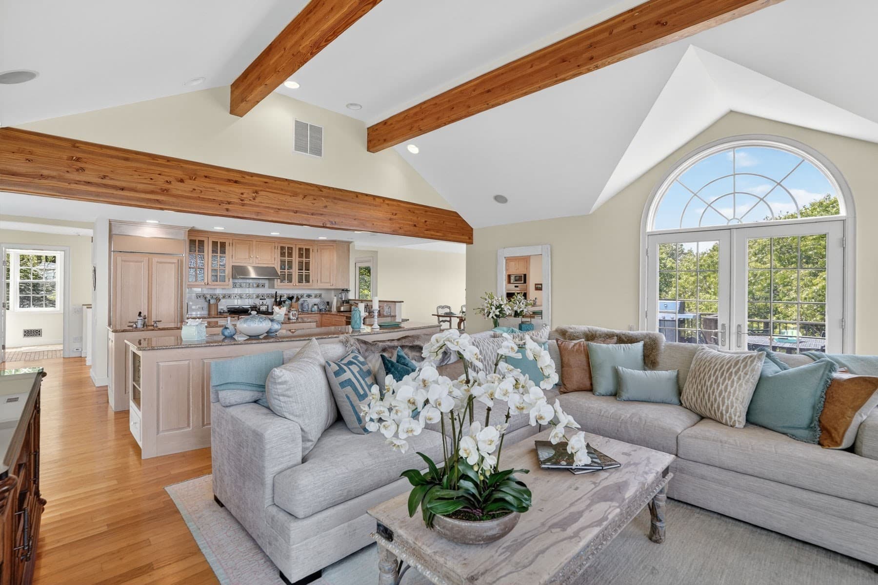 Single Family Residence at 49 Gosnolds Way, Chilmark MA 02535, photo 4 of 32