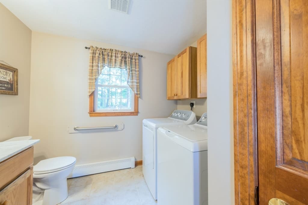 Single Family Residence at 105 Shallow Pond Ln, Plymouth MA 02360, Plymouth, photo 13 of 39