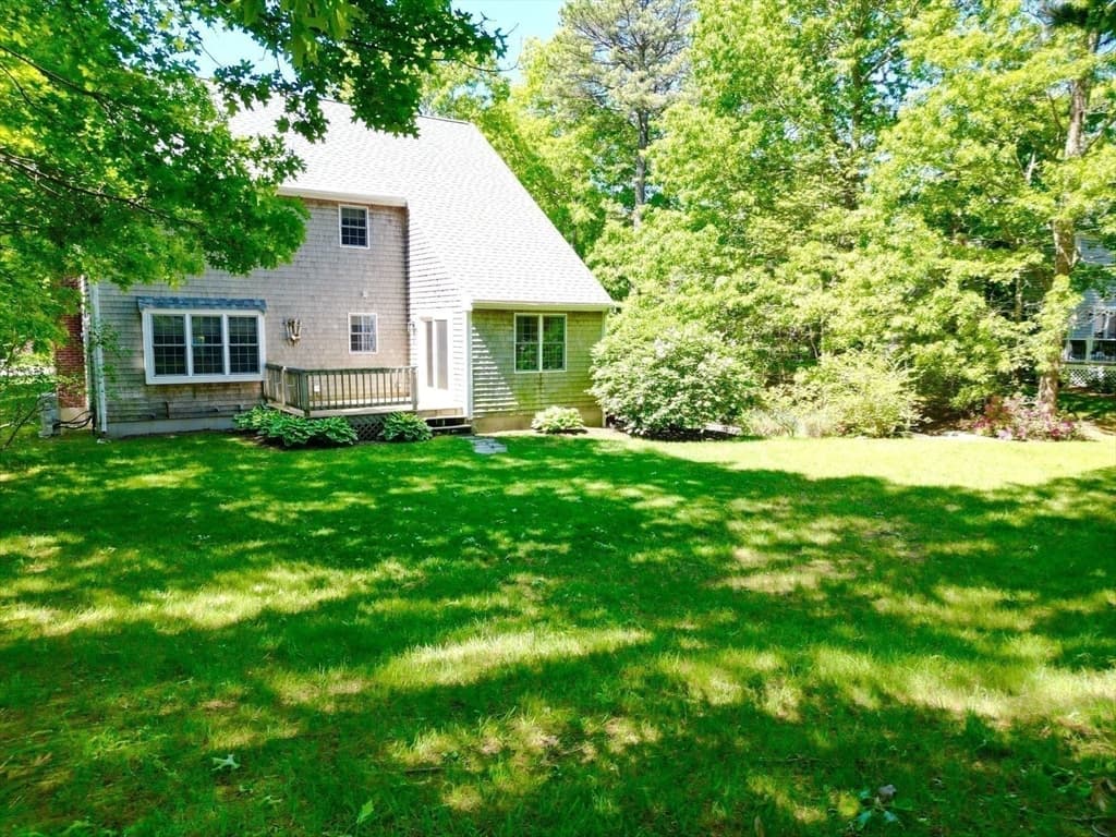Single Family Residence at 105 Shallow Pond Ln, Plymouth MA 02360, Plymouth, photo 32 of 39