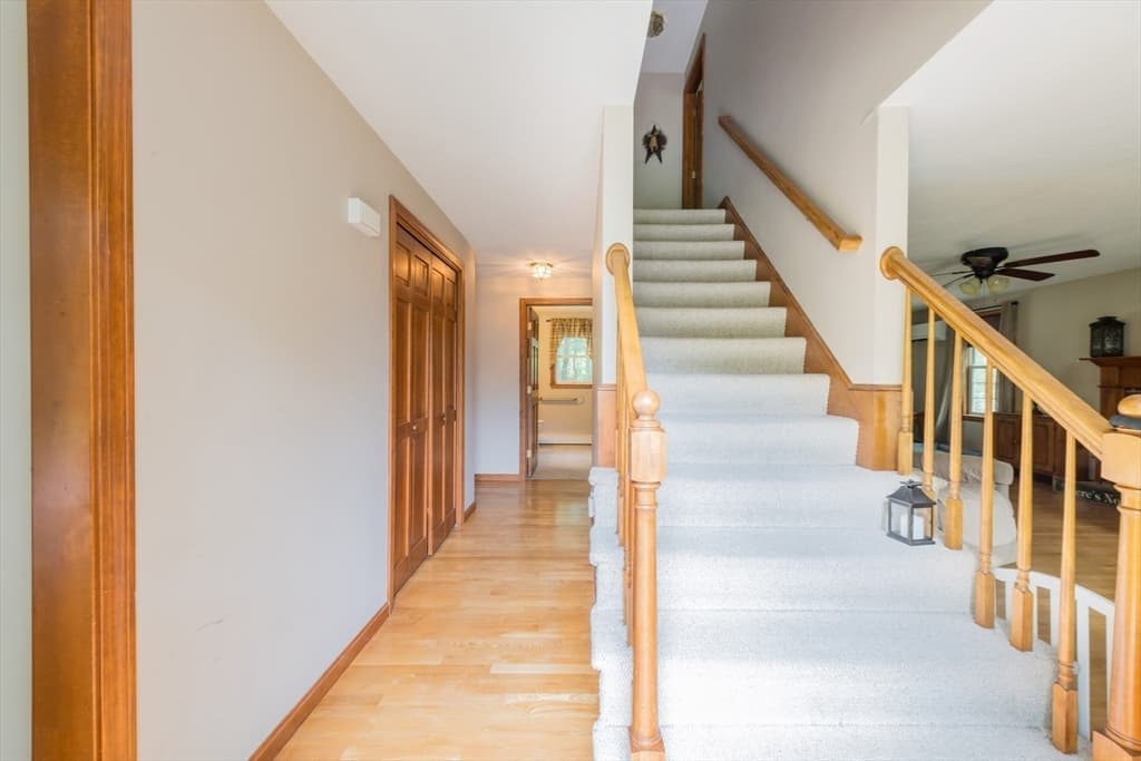 Single Family Residence at 105 Shallow Pond Ln, Plymouth MA 02360, Plymouth, photo 14 of 39