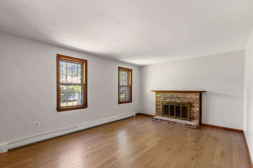 114 King Arthur Dr, Barnstable MA 02601 photo 8