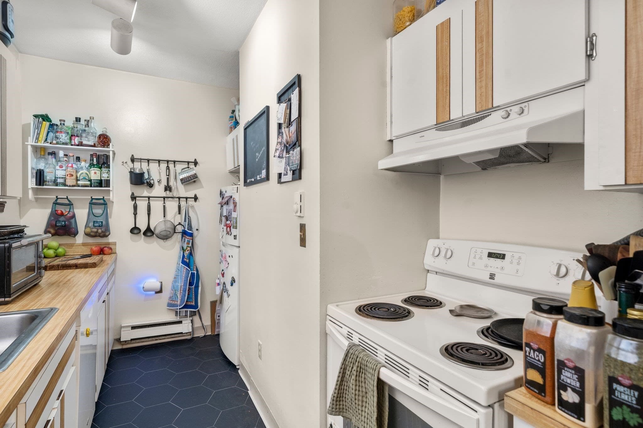 Condominium at 136 Prince # 3, Boston MA 02113, photo 12 of 28
