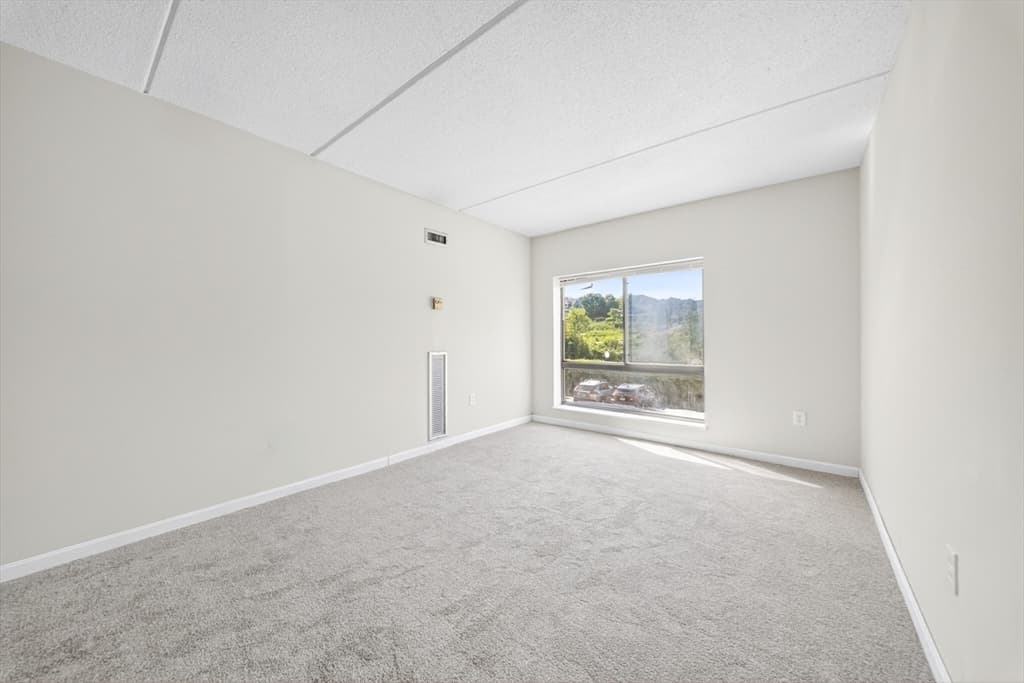 Condominium at 14 Heron St # 208, Boston MA 02132, photo 7 of 14