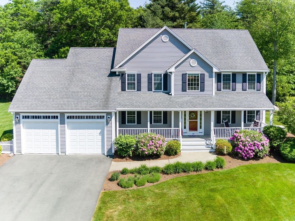 79 Foxwood Lane, Raynham MA 02767