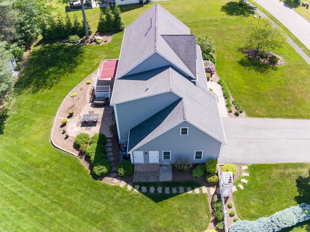 79 Foxwood Lane, Raynham MA 02767 photo 8