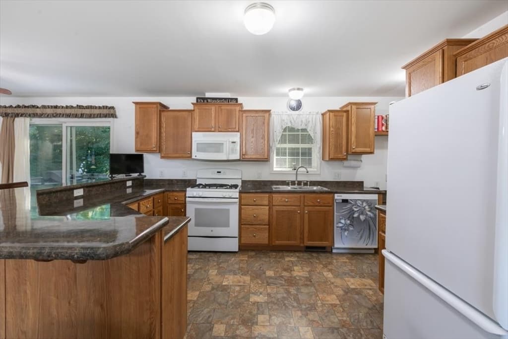 25 Ridgefield Dr., Nashua NH 03062 photo 7