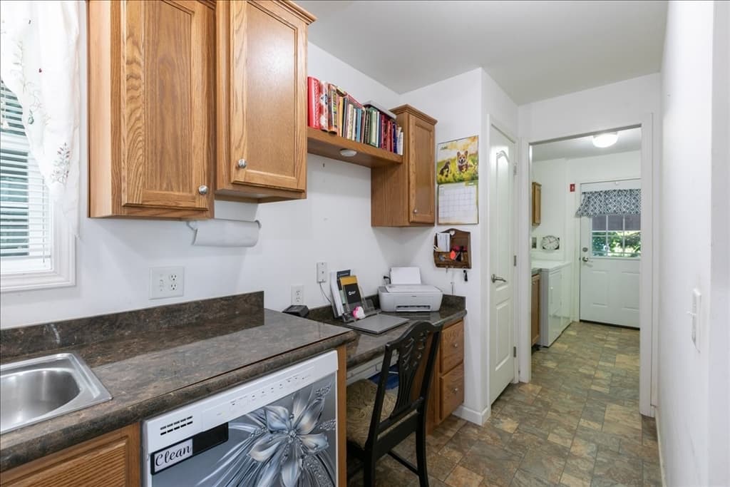 25 Ridgefield Dr., Nashua NH 03062 photo 10