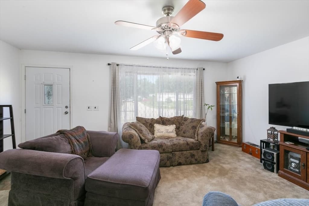 25 Ridgefield Dr., Nashua NH 03062 photo 4