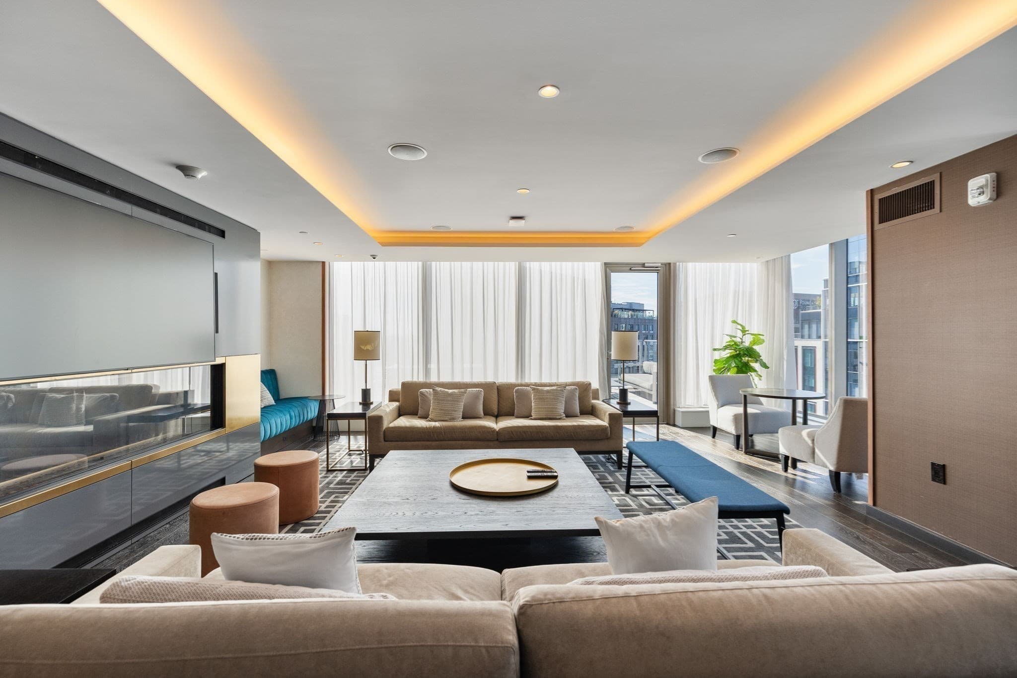 Condominium at 133 Seaport Blvd # 1602, Boston MA 02210, photo 6 of 30