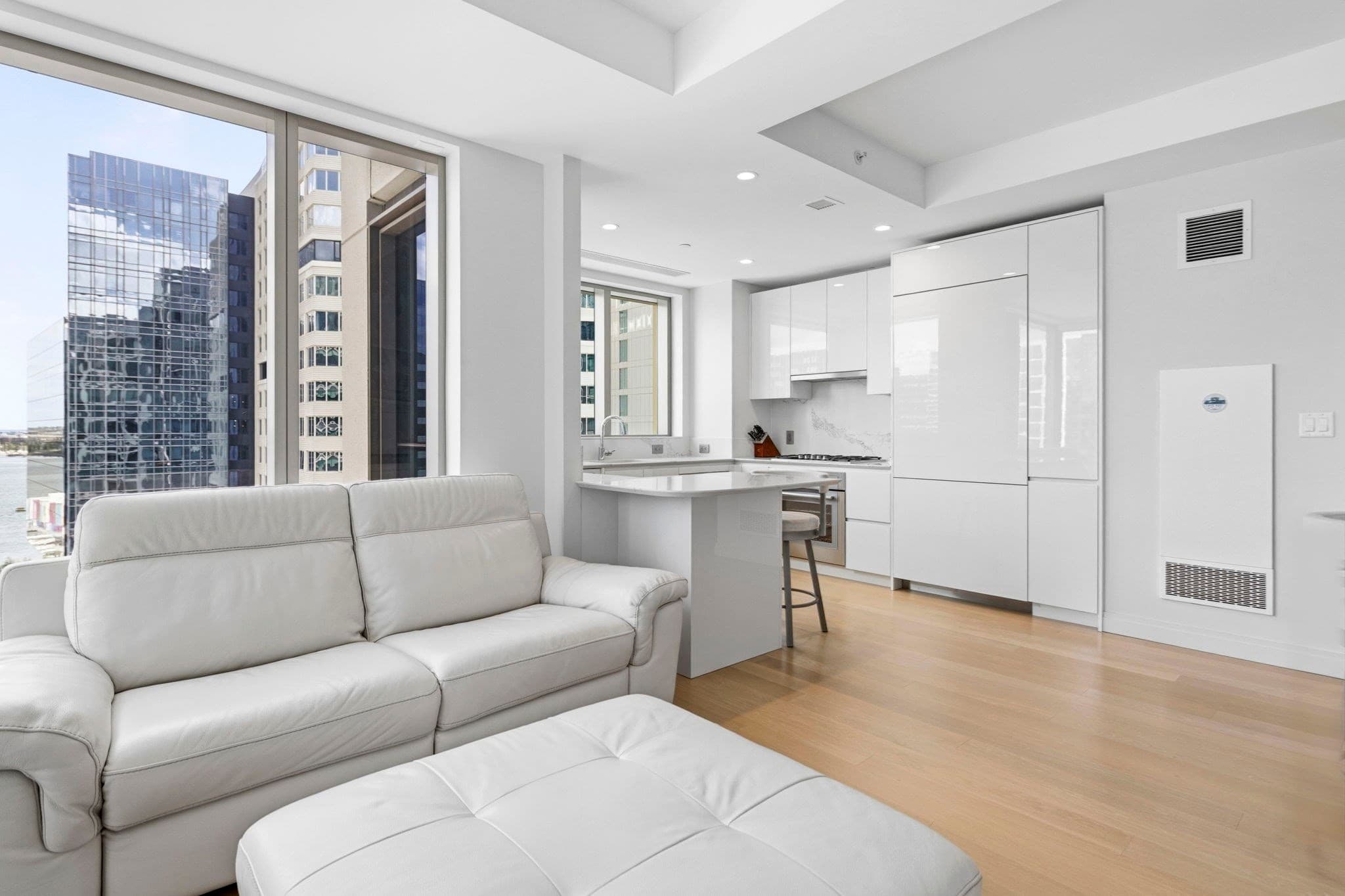 Condominium at 133 Seaport Blvd # 1602, Boston MA 02210, photo 16 of 30