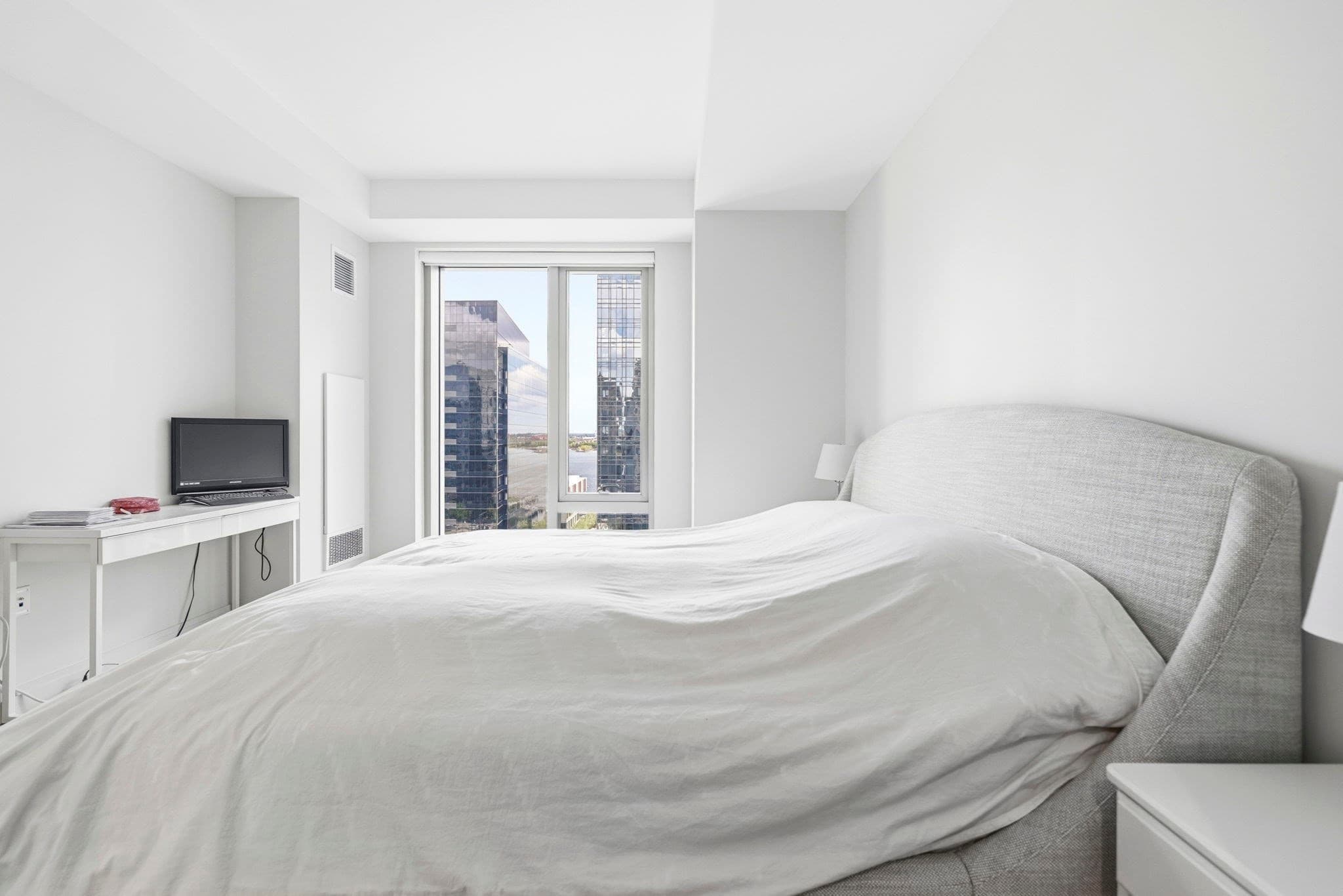 Condominium at 133 Seaport Blvd # 1602, Boston MA 02210, photo 22 of 30