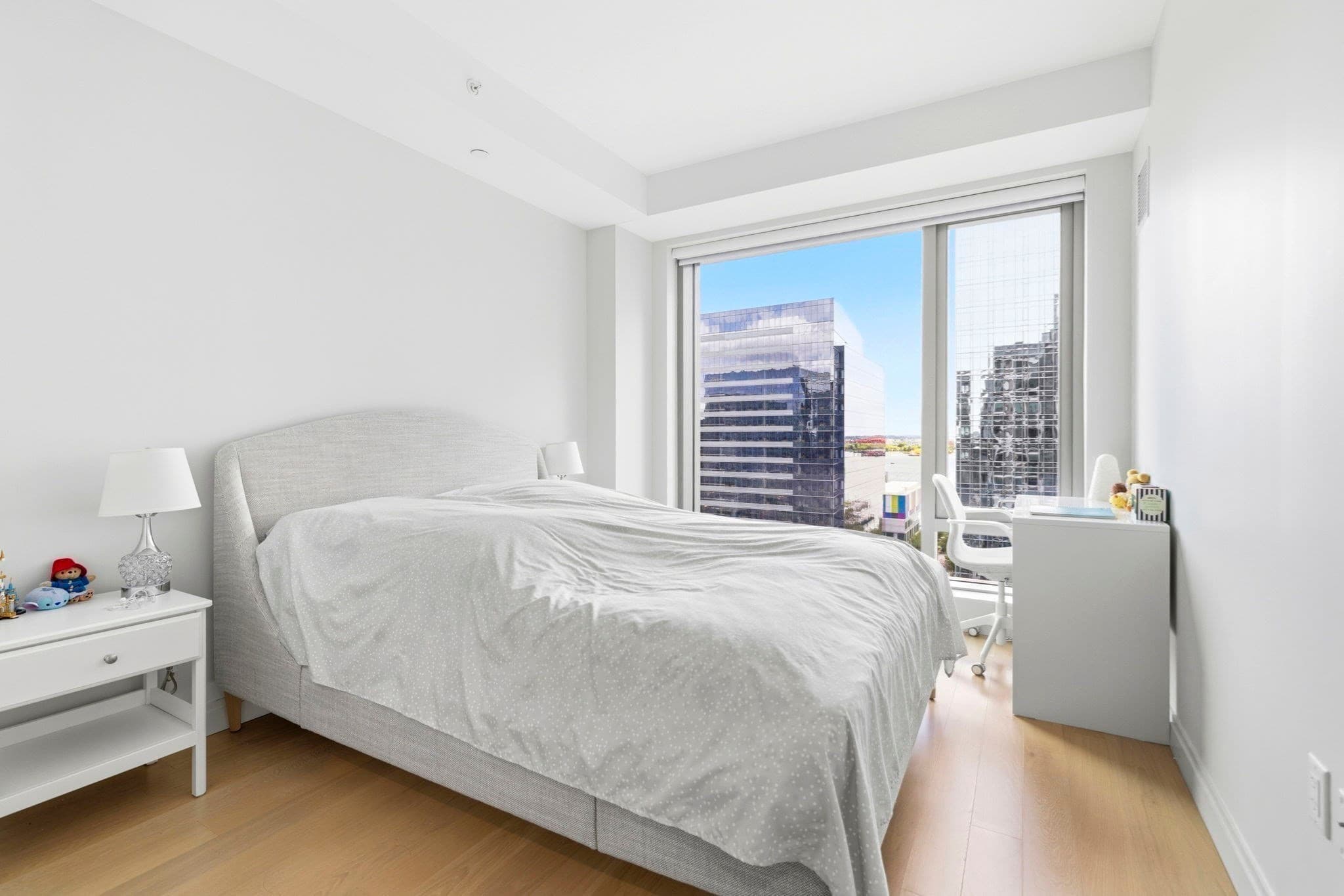Condominium at 133 Seaport Blvd # 1602, Boston MA 02210, photo 20 of 30