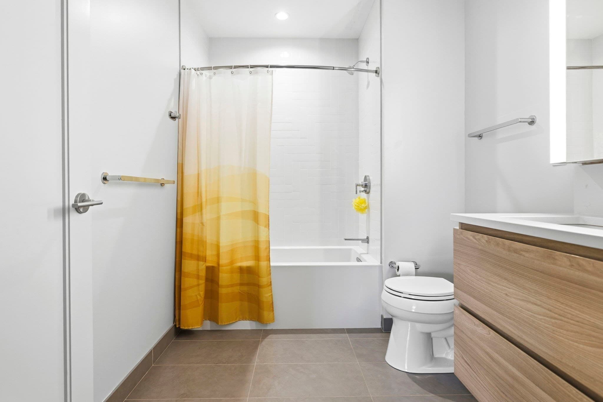 Condominium at 133 Seaport Blvd # 1602, Boston MA 02210, photo 25 of 30