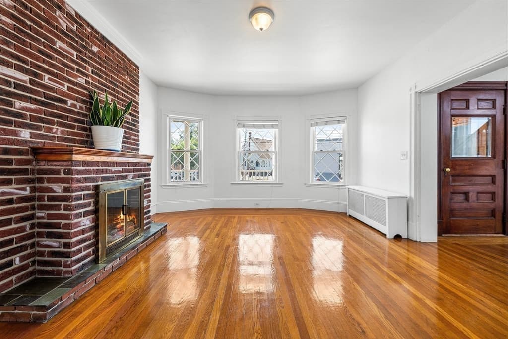 Single Family Residence at 546 Shirley St, Winthrop MA 02152, Winthrop, photo 6 of 39
