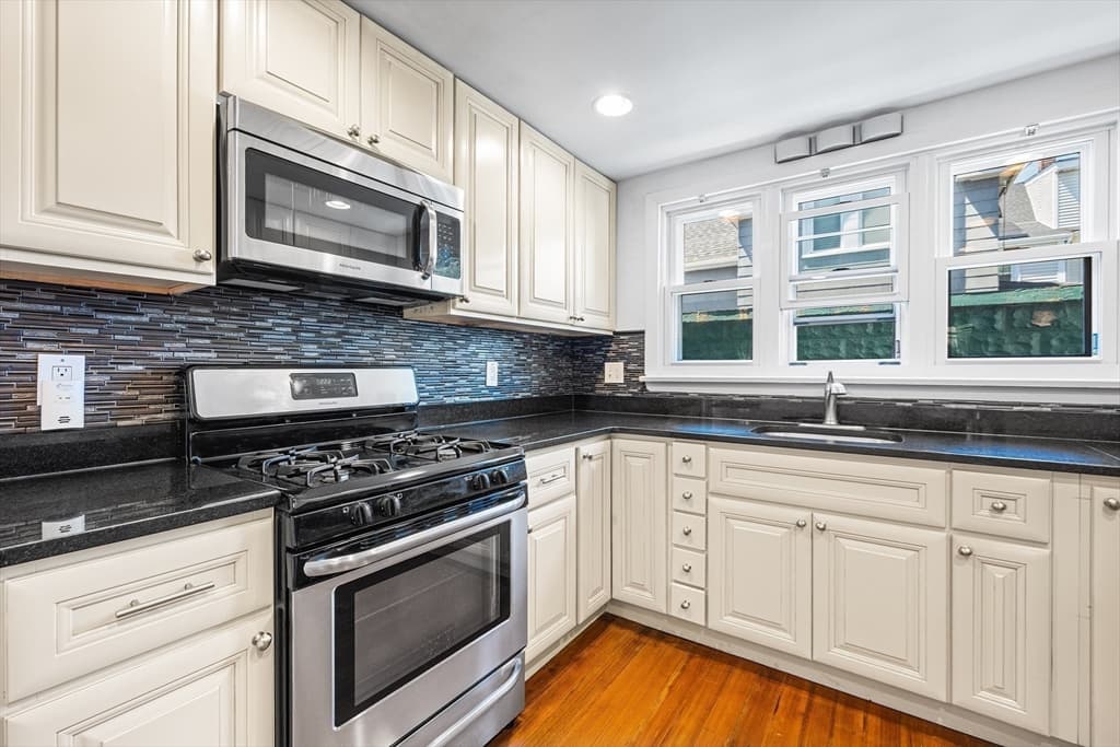 Single Family Residence at 546 Shirley St, Winthrop MA 02152, Winthrop, photo 13 of 39