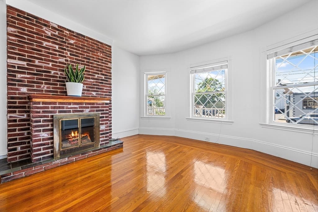 Single Family Residence at 546 Shirley St, Winthrop MA 02152, Winthrop, photo 7 of 39