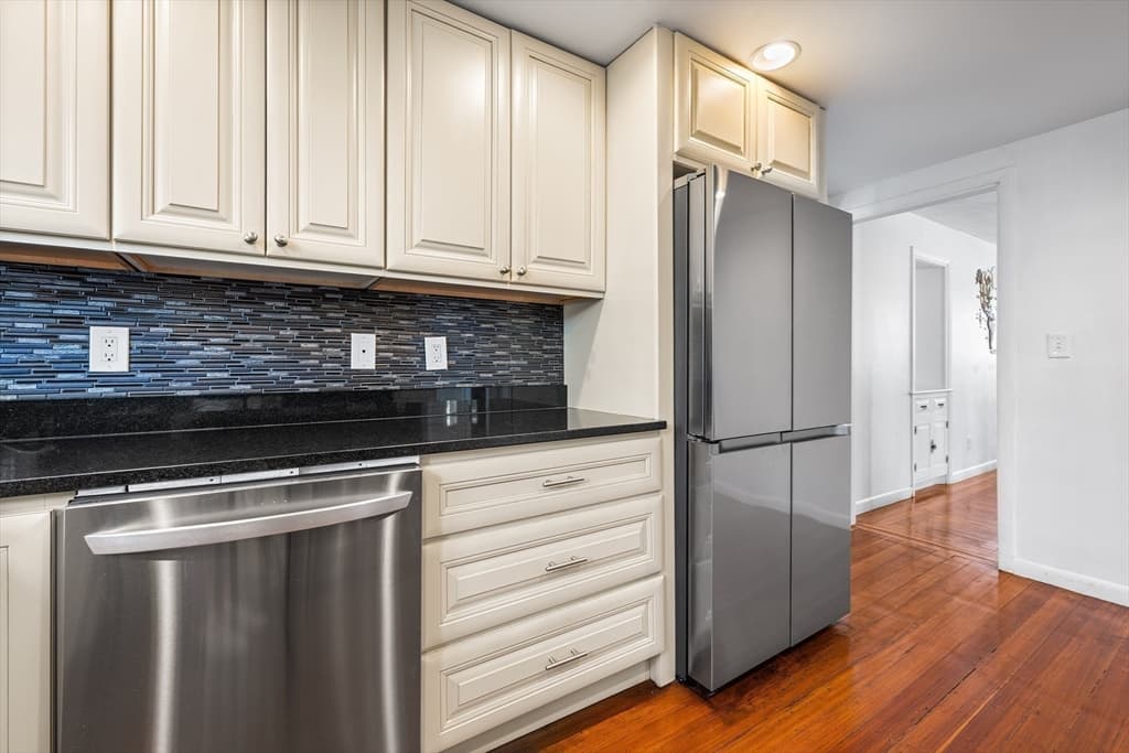 Single Family Residence at 546 Shirley St, Winthrop MA 02152, Winthrop, photo 14 of 39