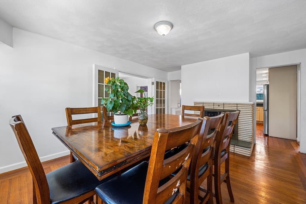 Single Family Residence at 546 Shirley St, Winthrop MA 02152, Winthrop, photo 11 of 39