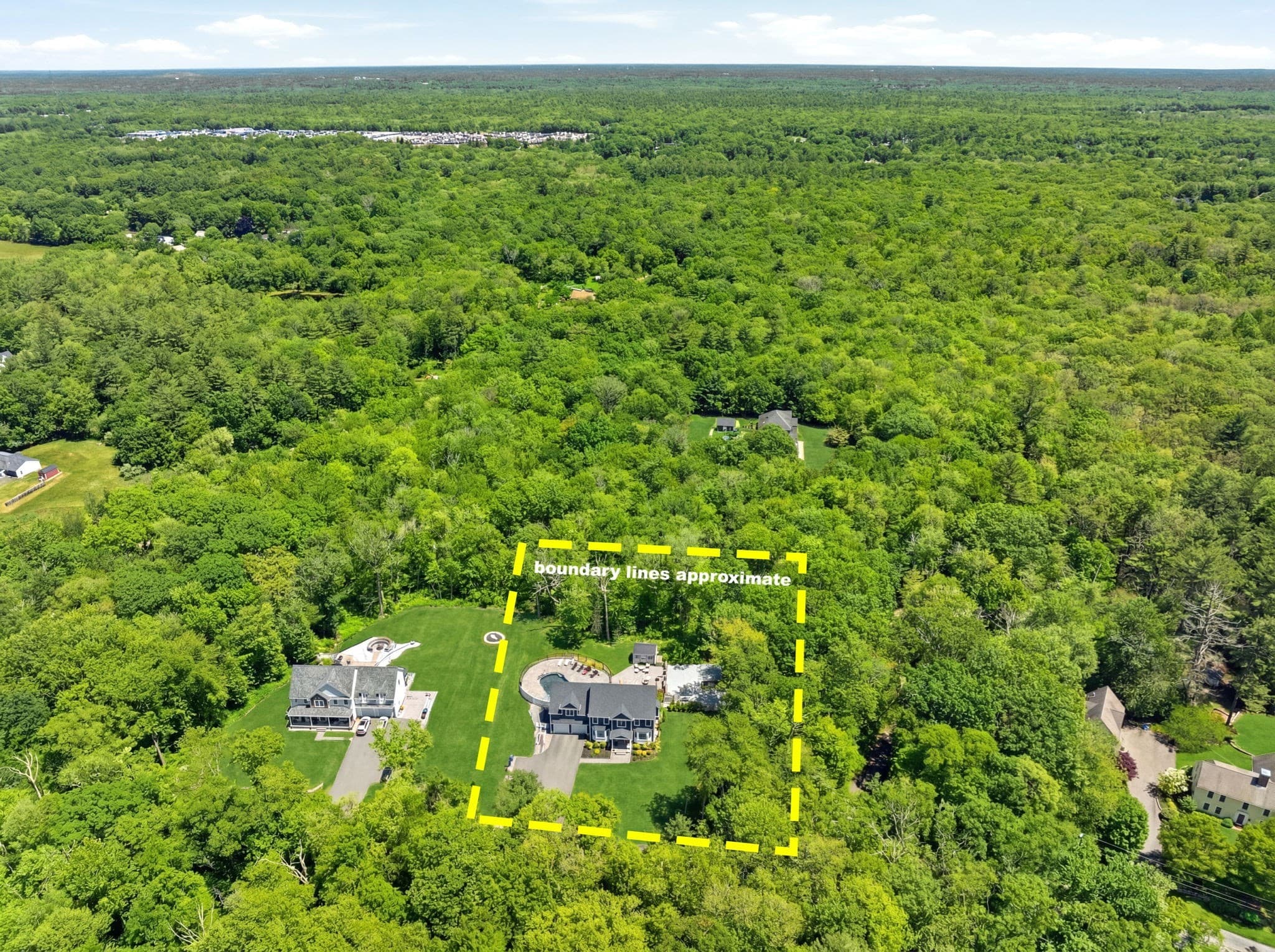 Single Family Residence at 2103 Wheeler St, Dighton MA 02715, Dighton, photo 6 of 42
