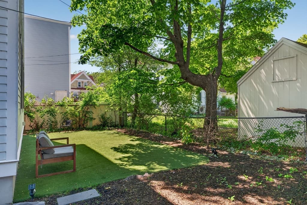 Condominium at 138 Centre Street # 6, Boston MA 02124, Boston, photo 12 of 15