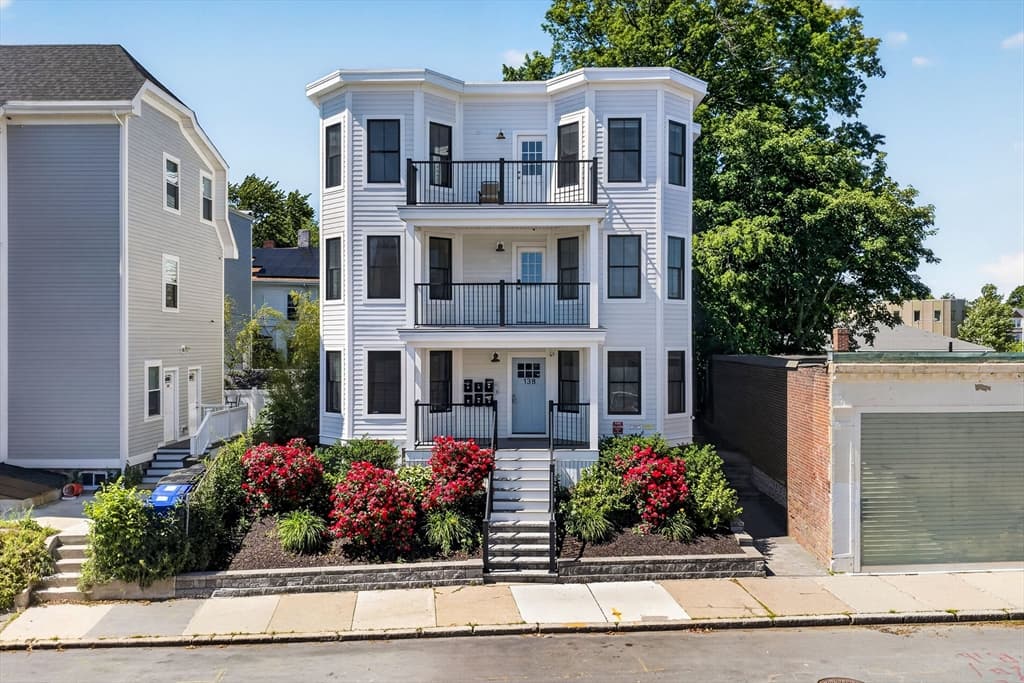 138 Centre Street # 6, Boston MA 02124