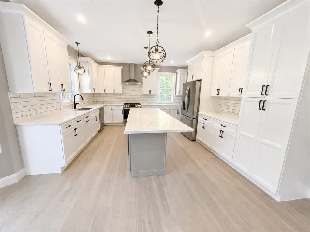 Single Family Residence at 6 Hadley Heights Way, Freetown MA 02702, Freetown, photo 5 of 15