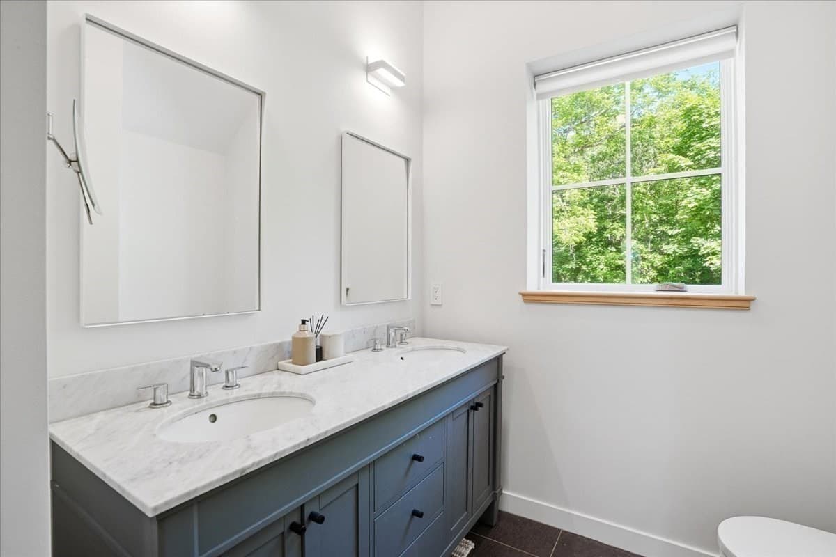Single Family Residence at 108 Kilby St, Hingham MA 02043, photo 25 of 41