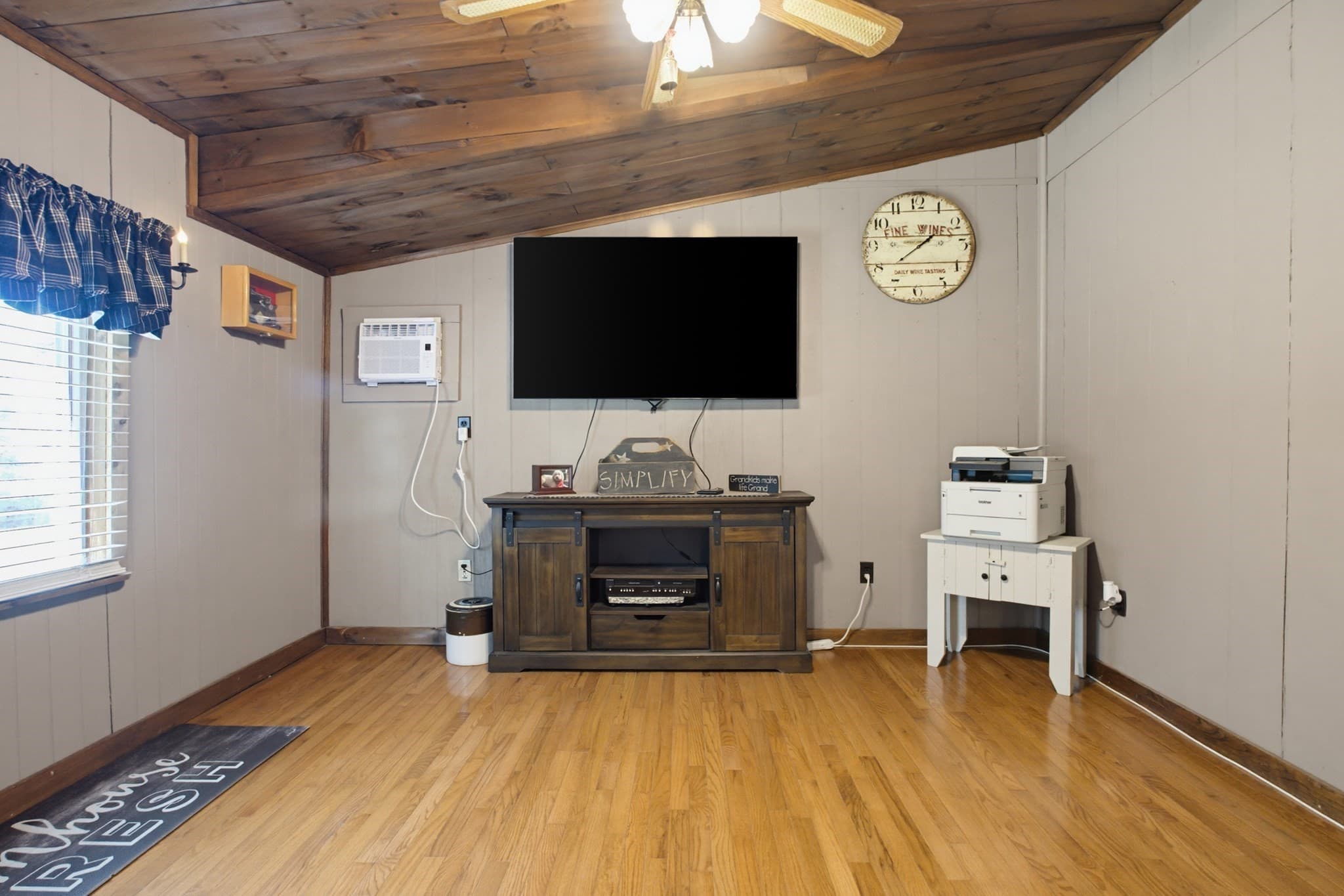 Single Family Residence at 4 Cheney, Blackstone MA 01504, photo 16 of 22