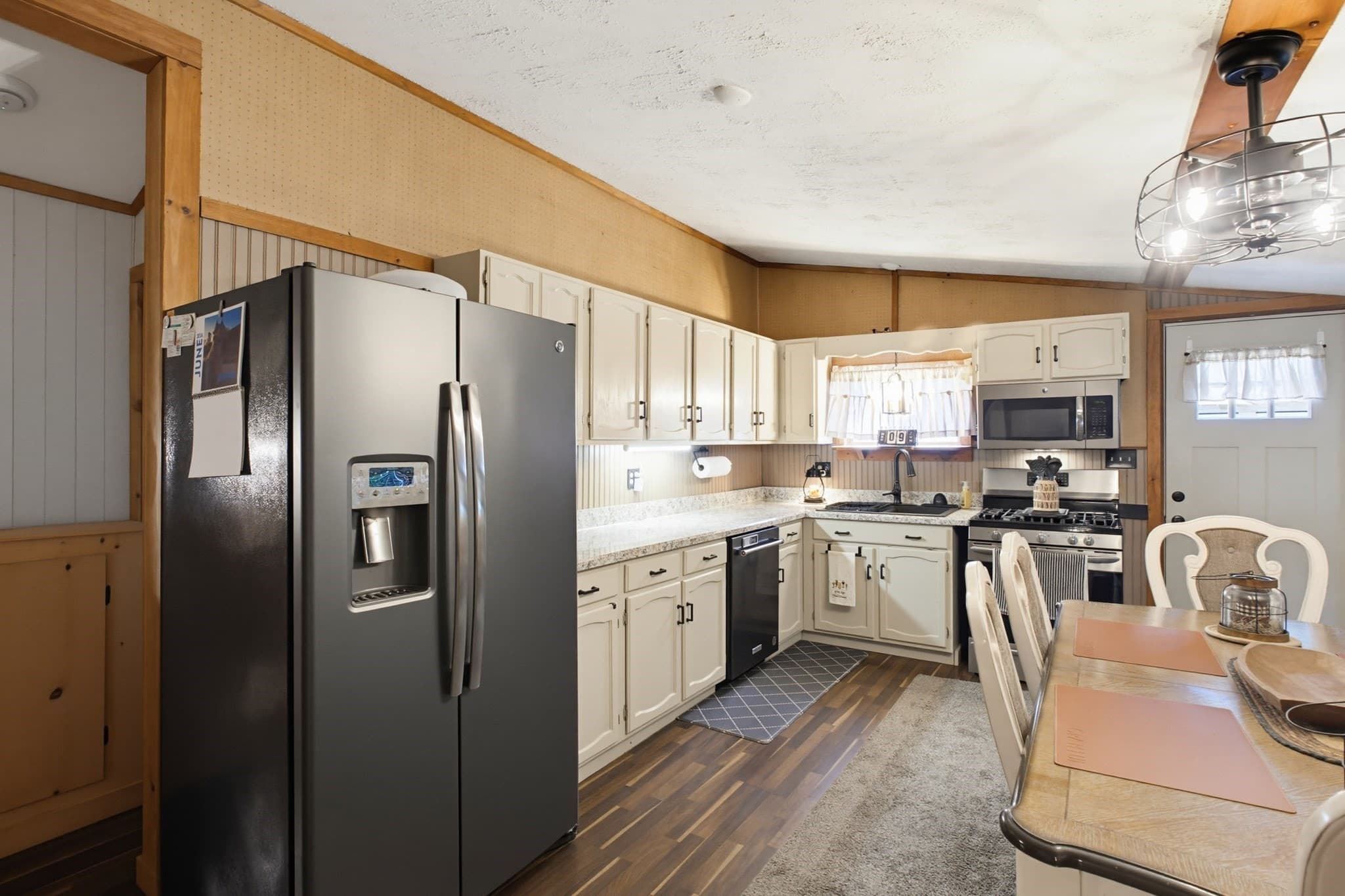 Single Family Residence at 4 Cheney, Blackstone MA 01504, photo 7 of 22
