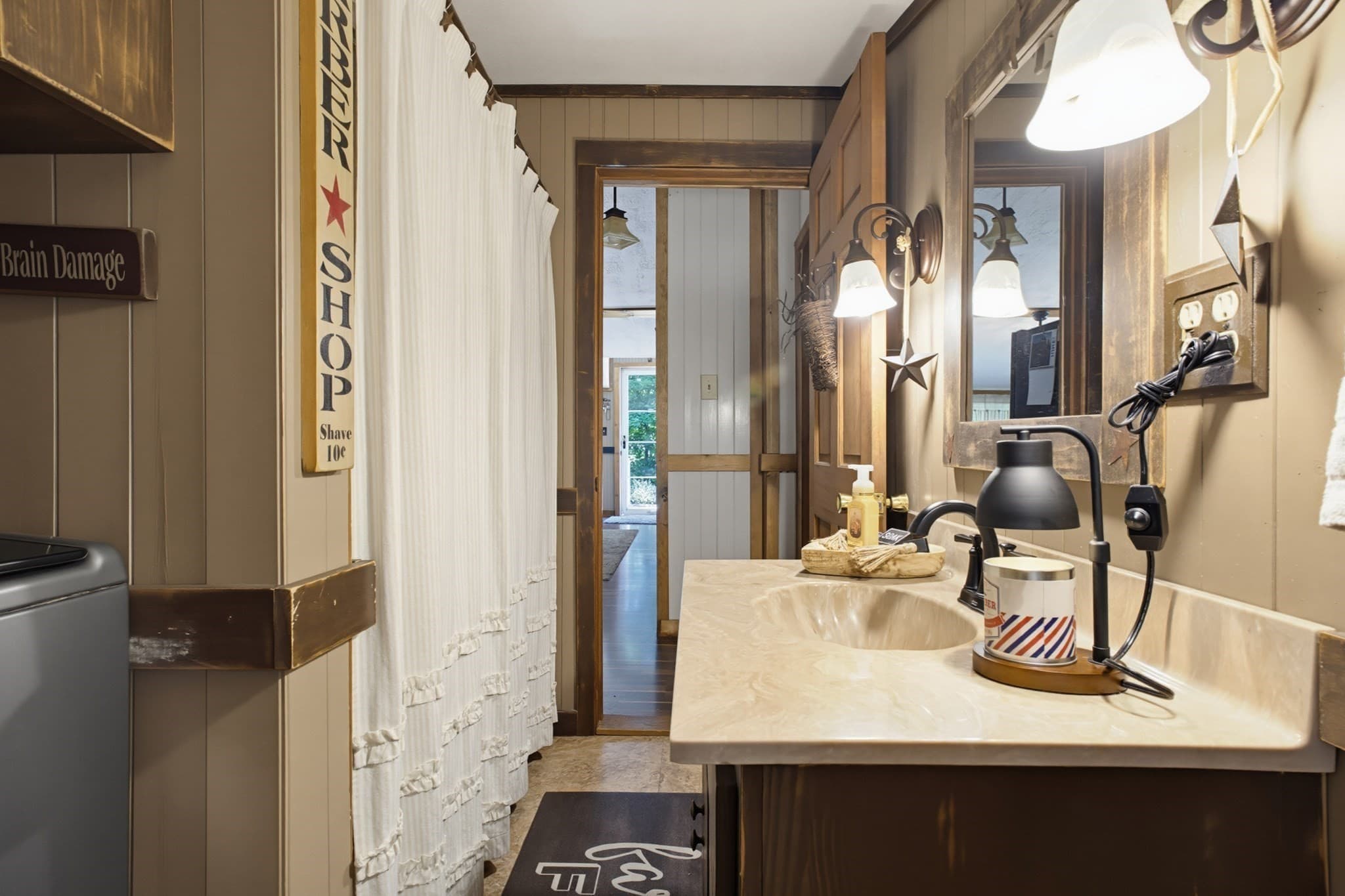 Single Family Residence at 4 Cheney, Blackstone MA 01504, photo 11 of 22
