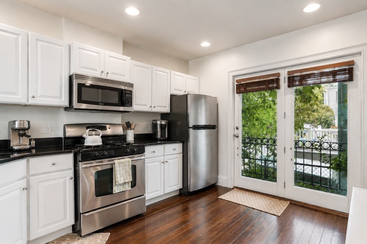 Condominium at 169 K St # 1, Boston MA 02127, Boston, photo 5 of 13