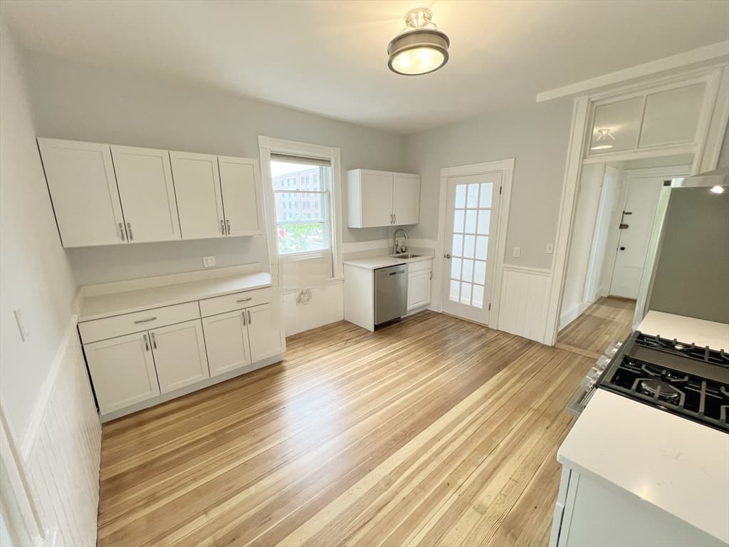 Condominium at 98 Boylston St PH, Brookline MA 02445, photo 2 of 15