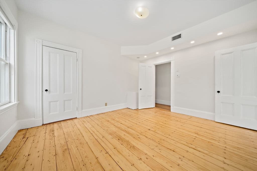 Condominium at 98 Boylston St PH, Brookline MA 02445, photo 6 of 15