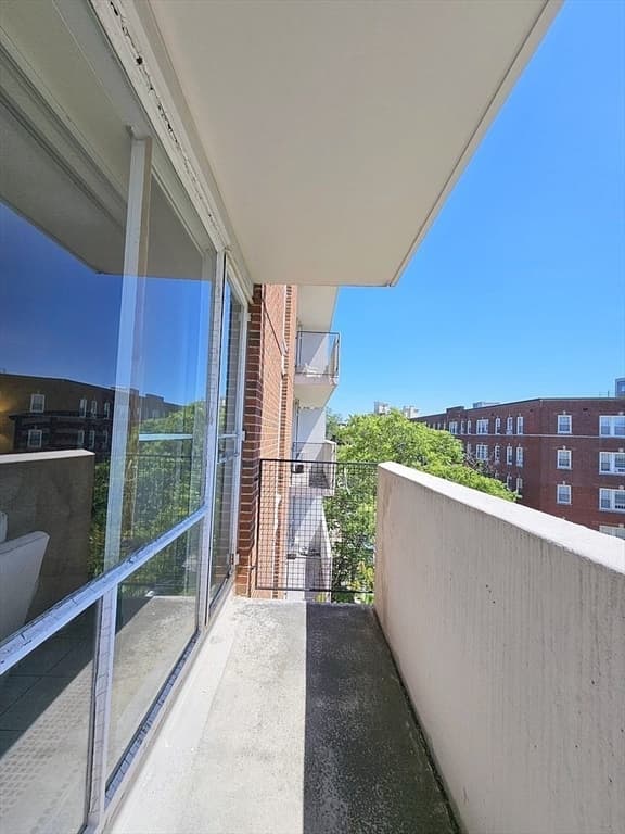 Condominium at 29 Concord Ave # 614, Cambridge MA 02138, Cambridge, photo 20 of 24